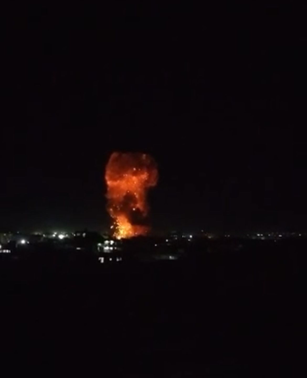 حملات سنگین شبانه پاکستان به شهر کابل