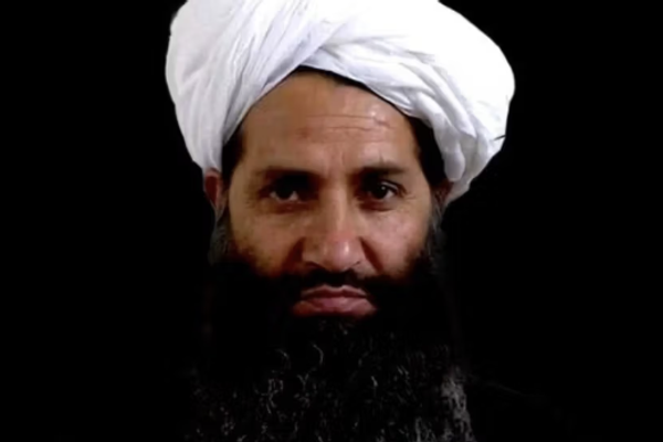 هبة الله أخوندزاده: إذا لم تلتزموا بالنظام القائم ستندلع الفتنة
