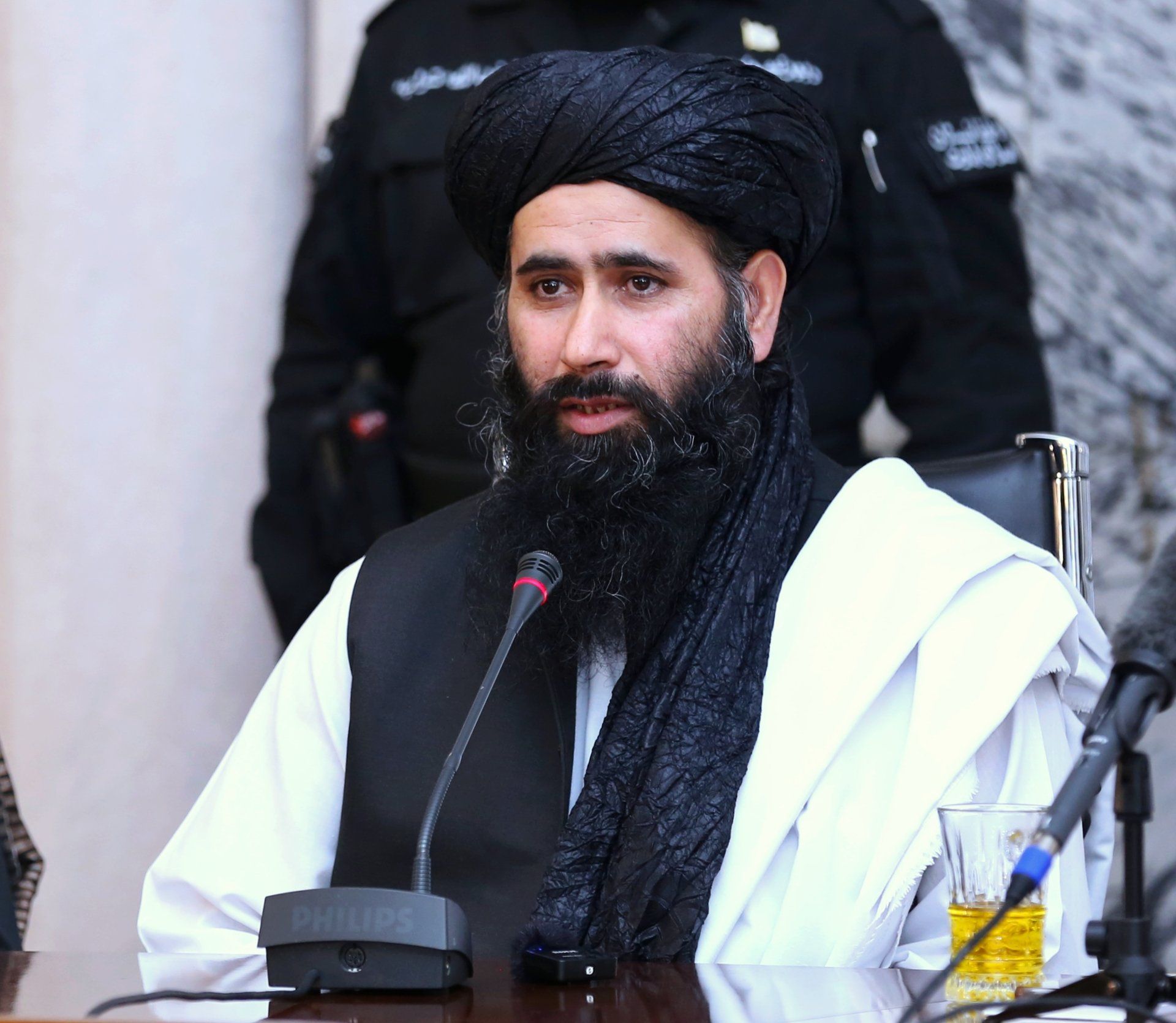 نعیم وردګ: پاکستاني نظام دننه ځینې کړۍ د کابل او اسلام اباد ترمنځ د اړیکو خرابولو هڅه کوي