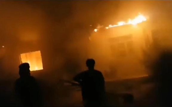 تخار کې د يوه ښوونځي ودانۍ د اور په لمبو، لو لپه شوه