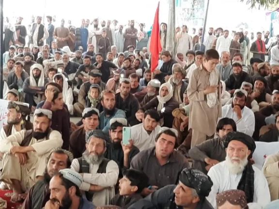 حزب عوامی ملی پاکستان از اسلامآباد خواست دستگیری و اخراج مهاجران افغان را متوقف کند