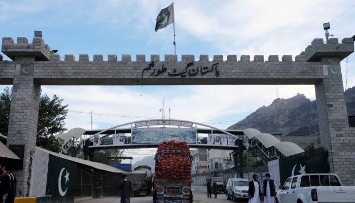 پاکستان له افغانستان، ایران او روسیې سره د تبادلې پر بنسټ نوی سوداګریز چوکاټ معرفي کړی