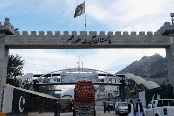 پاکستان له افغانستان، ایران او روسیې سره د تبادلې پر بنسټ نوی سوداګریز چوکاټ معرفي کړی