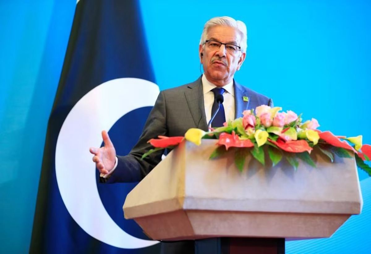 Pakistan Defence Minister Heads To Doha For Talks With Taliban