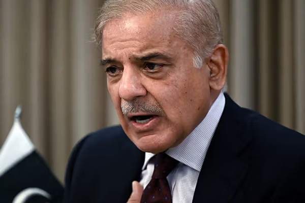 شهباز شریف: که طالبان د ترهګرو ډلو پر ضد اقدام وکړي، پاکستان د همکارۍ لپاره چمتو دی