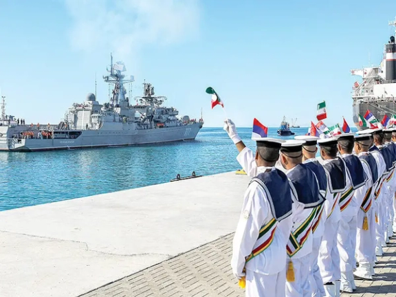 چین، روسیه او ایران د عمان په خلیج کې ګډ سمندري تمرینات کوي