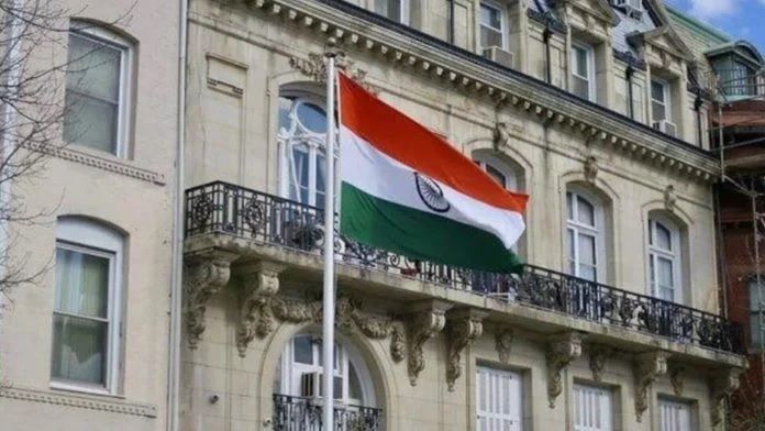 هند له خپلو وګړو غوښتي چې سملاسي ایران پرېږدي