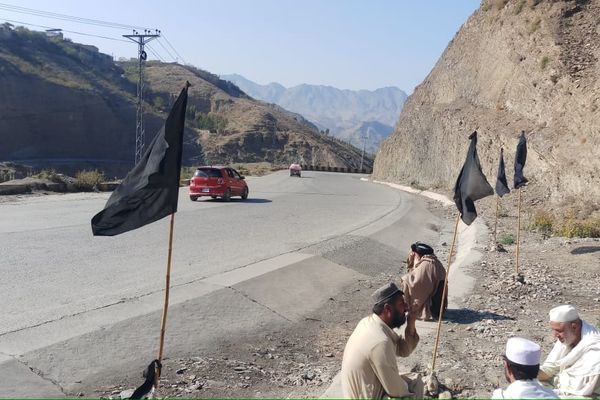 د طالبانو او پاکستان ترمنځ د شخړې د زیاتېدو له امله په لنډي کوتل کې بېړنی حالت اعلان شوی