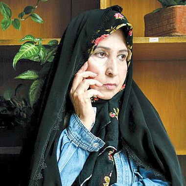 زهرا رهنورد با انتشار پیامی از مردم افغانستان حمایت و از دولت ایران انتقاد کرد