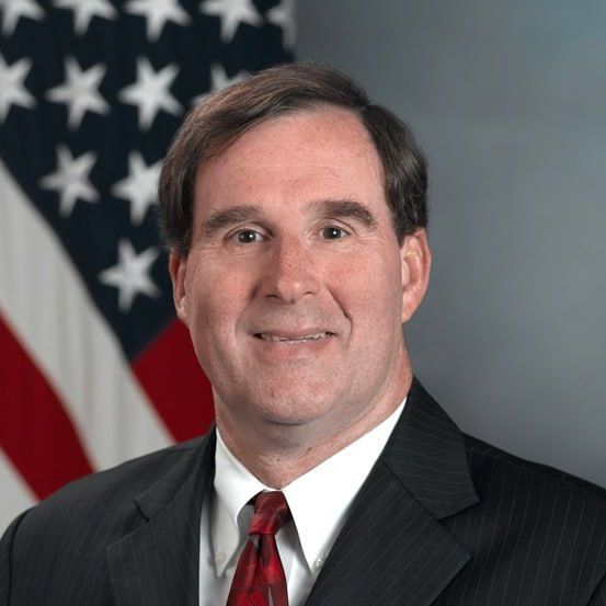 دیپلومات پیشین امریکا: اگر مردم افغانستان اقدام نکنند، طالبان رفتنی نیست