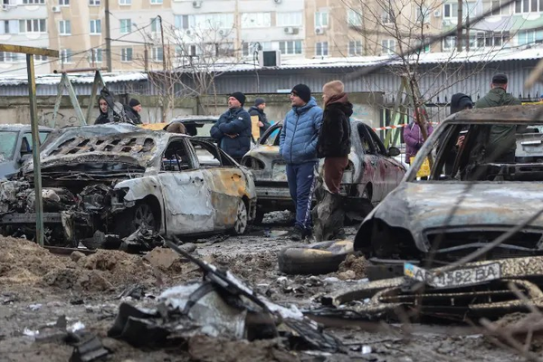 روسیې او اوکراین په جګړه کې د وژل شویو سرتېرو جسدونه تبادله کړل