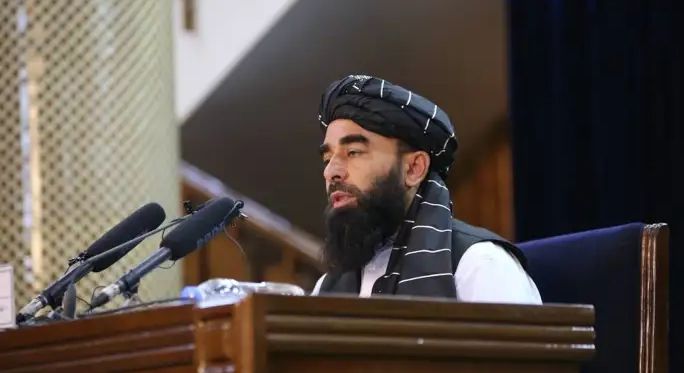 ذبیح‌الله مجاهد: درآمد هنگفت طالبان از ساخت ورزشگاه‌های قطر حقیقت ندارد