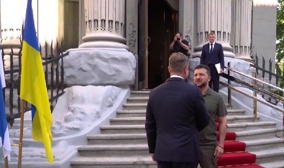 رئیس‌جمهور اوکراین خواستار تحویل جنگنده اف-۱۸ از فنلند به کشورش شد