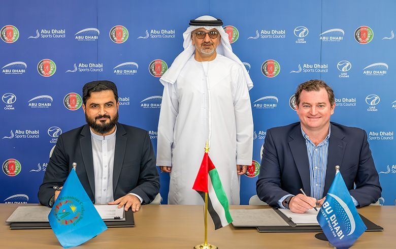 کریکت‌بورد افغانستان تفاهم‌نامه همکاری با کمپلکس ورزشی و کریکت ابوظبی امضاء کرد