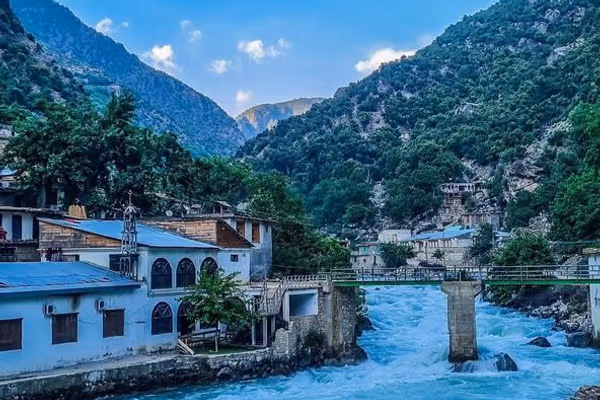 Taliban Impose Music Restrictions On Visitors To Nuristan