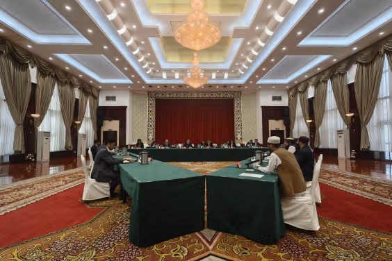 پایان مذاکرات اورومچی؛ طالبان میگوید گفتوگوها با پاکستان در فضای سازنده برگزار شد