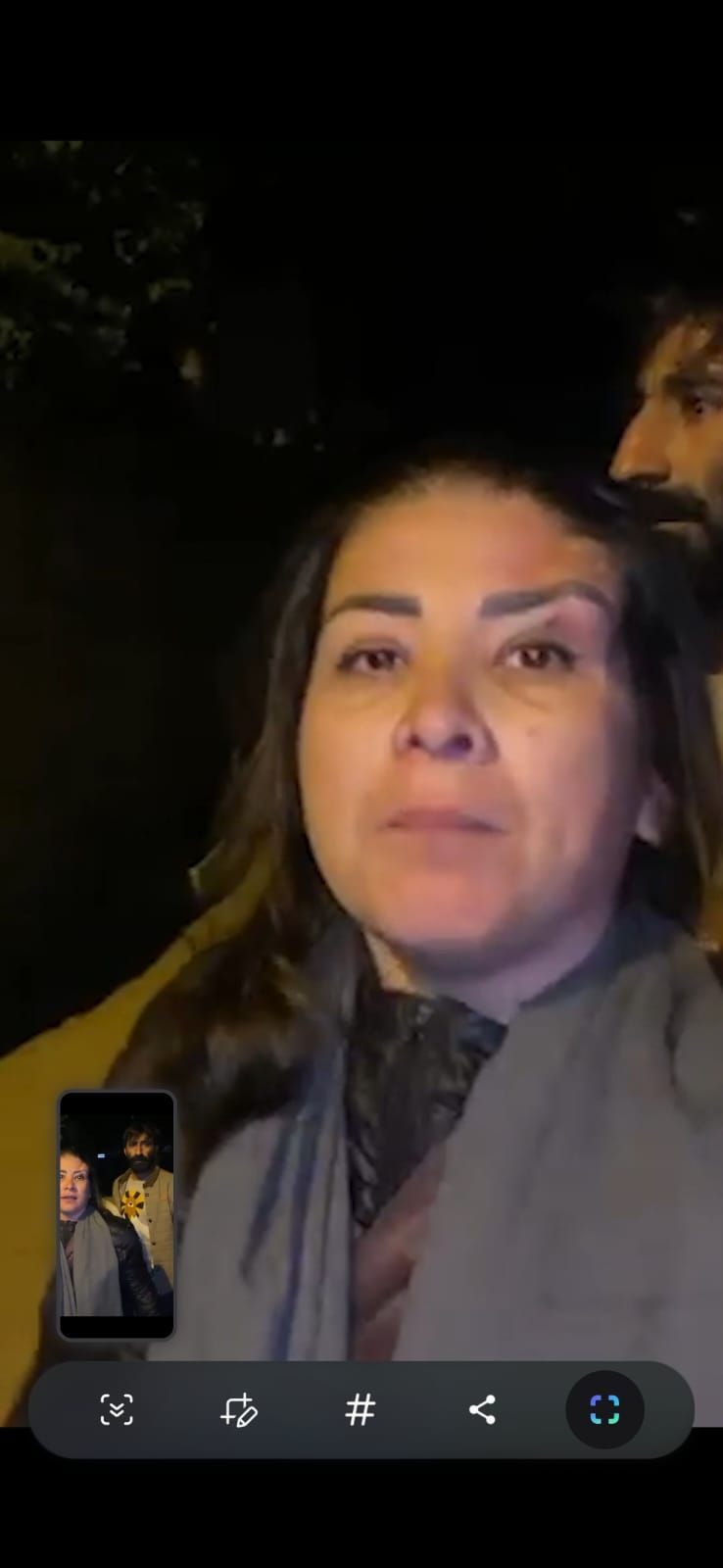 در روز جهانی محو خشونت علیه زنان؛ «پولیس پاکستان زن پناهجوی افغان را لت‌وکوب کرد»