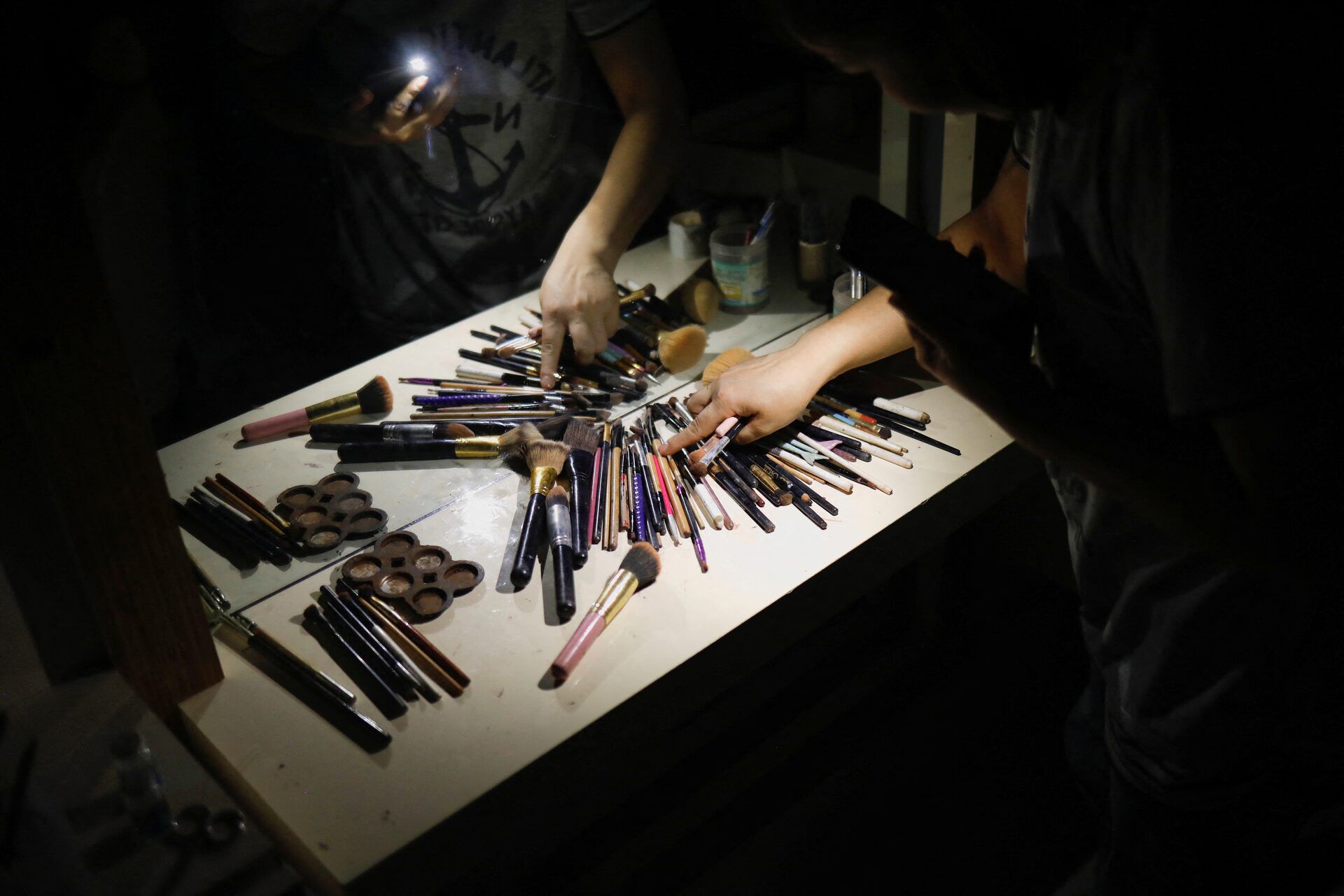 طالبان سرکوب آرایشگاه‌های مخفی زنان را آغاز کرده است