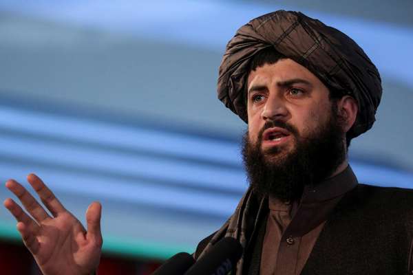 د طالبانو دفاع وزیر: له امریکا سره د اړیکو لومړیتوب د بندیزونو لرې کول دي