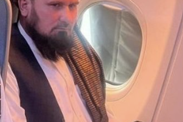 رئيس أركان الجيش التابع لطالبان سافر إلى قطر