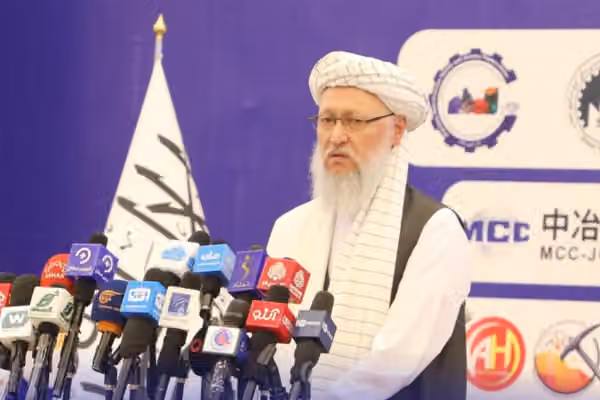 حنفي: افغانستان له تپل شویو جګړو وروسته د «پرمختګ پر لور» روان دی