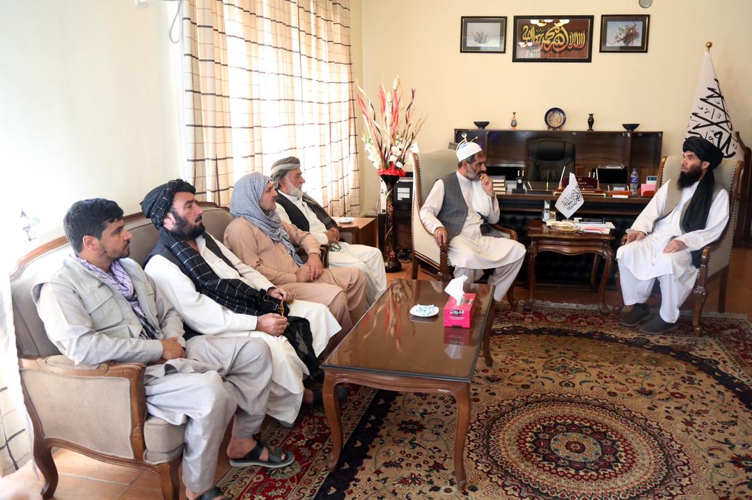 طالبان می‌گوید به ۷۳۵ مقام پیشین دولت افغانستان 'کارت مصونیت' داده است