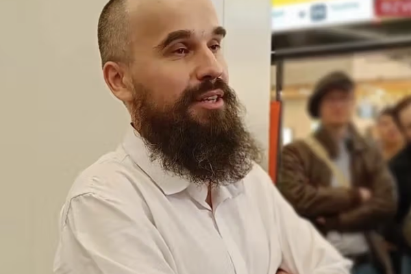 باحث روسي: طالبان اتهمتني بالتجسس ومكثت في السجن قرابة الشهرين