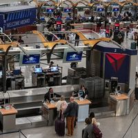 حکومت ترامپ قصد دارد دامنه ممنوعیت سفر به امریکا را به شهروندان ۳۰ کشور گسترش دهد