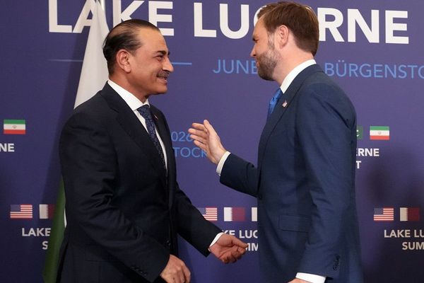 د امریکا مرستیال ولسمشر: خپله هندۍ مېرمن او پاکستانی عاصم منیر ډېر راته مهم دي