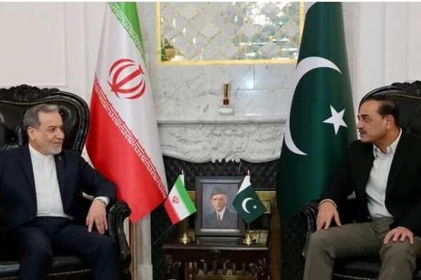 د ایران د بهرنیو چارو وزیر د پاکستان د پوځ له مشر سره د سیمې پر روان وضعیت خبرې کړې