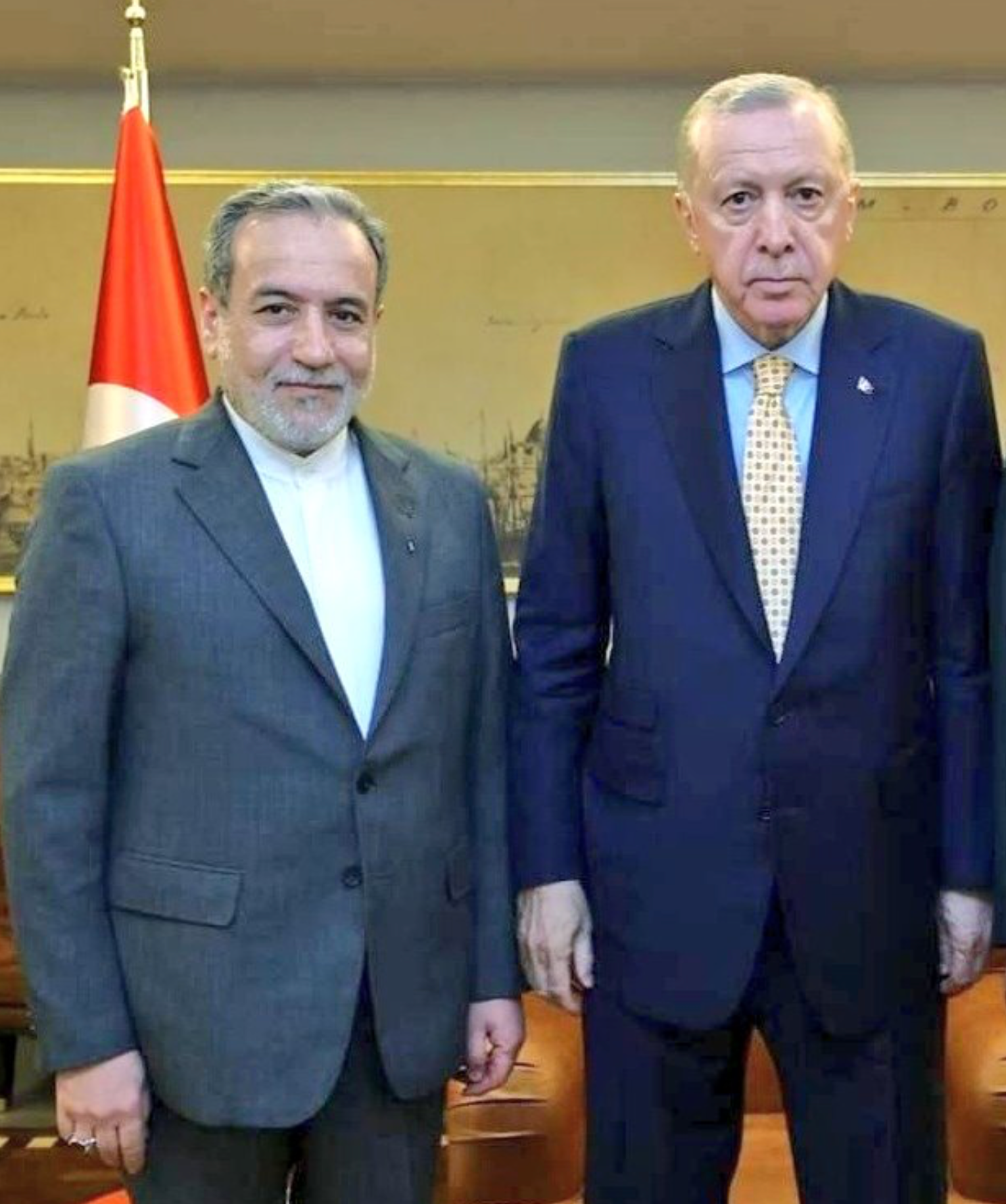 عباس عراقچي د ترکیې له ولسمشر سره د اړیکو‌ پر لا پیاوړتیا او سیمه‌ییزې ډېپلوماسۍ خبرې کړي