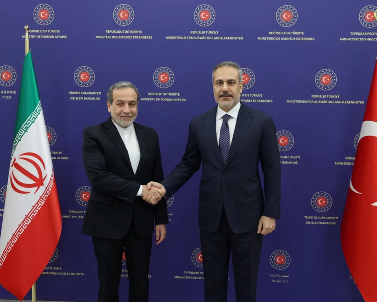 Iran, Turkiye Foreign Ministers Discuss Taliban–Pakistan Tensions