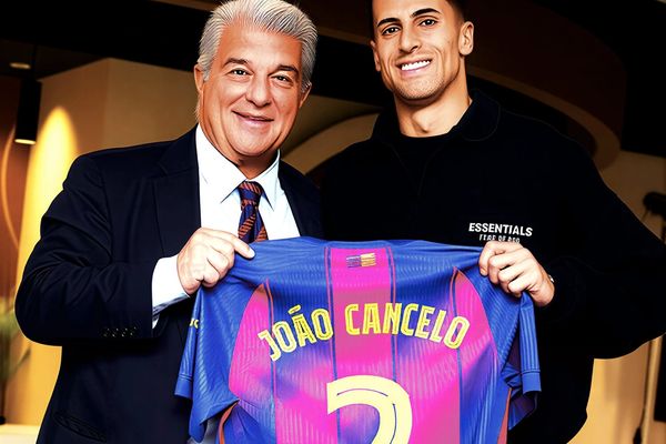 با اعلام رسمی باشگاه؛ ژائو کانسلو مدافع پرتگالی الهلال، به بارسلونا پیوست