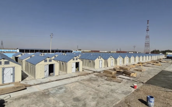 طالبان تبني مخيماً مؤقتاً للعودة الأفغانية عند حدود إسلام قلعة