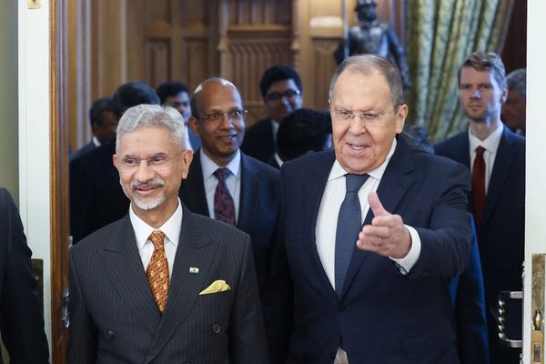 وزیران خارجه هند و روسیه درباره افغانستان گفتوگو کردند
