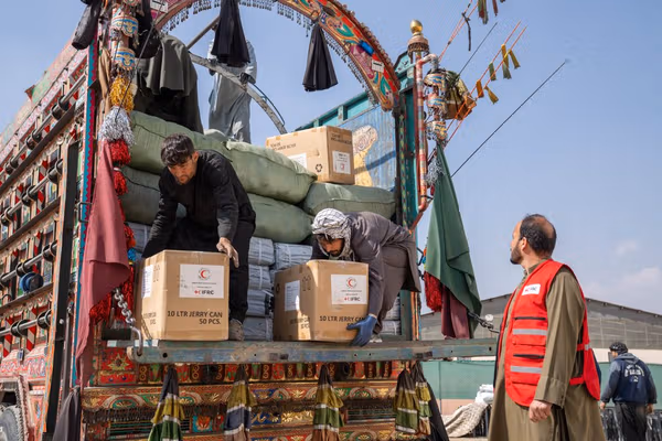 د جګړو تر زیاتېدو وروسته؛ د سره صلیب نړۍوال فدراسیون پکتیکا ته بېړنۍ مرستې لېږي
