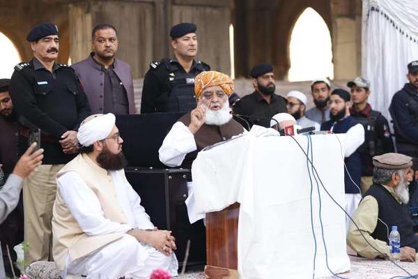 Islamabad’s Afghanistan Policy Has Failed, Says Pak Religious Leader