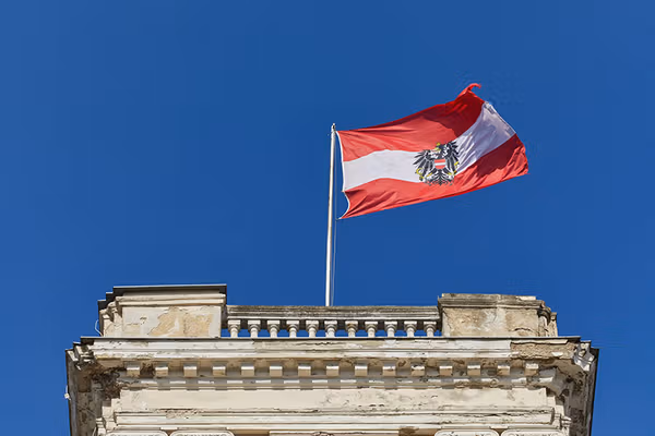 اتریش د افغان کډوالو د ایستلو لپاره له ازبکستان سره نوې هوکړه کوي