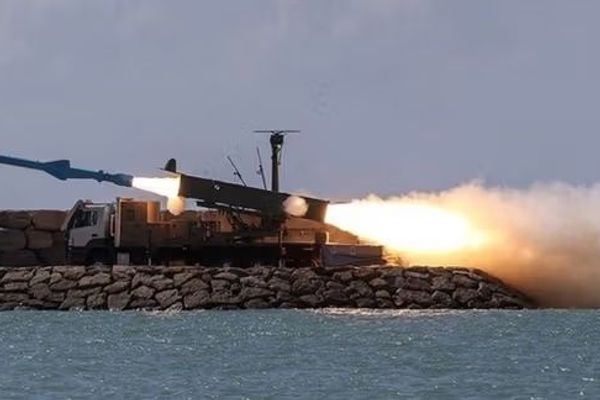 فاکس نیوز: امریکا د ایران په ملاتړ د حزبالله ډلې د بېوسلې کولو په موخه فشارونه زیات کړي