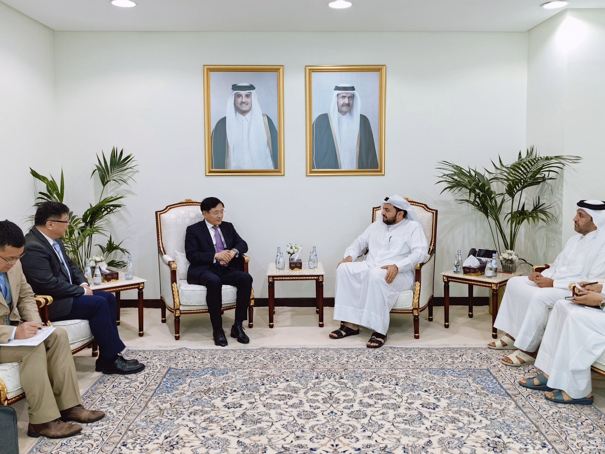 چین از تقویت همکاری با قطر برای ثبات در افغانستان خبر داد