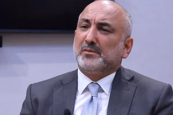 اتمر: برای دفاع از افغانستان، طالبان و مخالفان فورا اختلافات را حل کنند