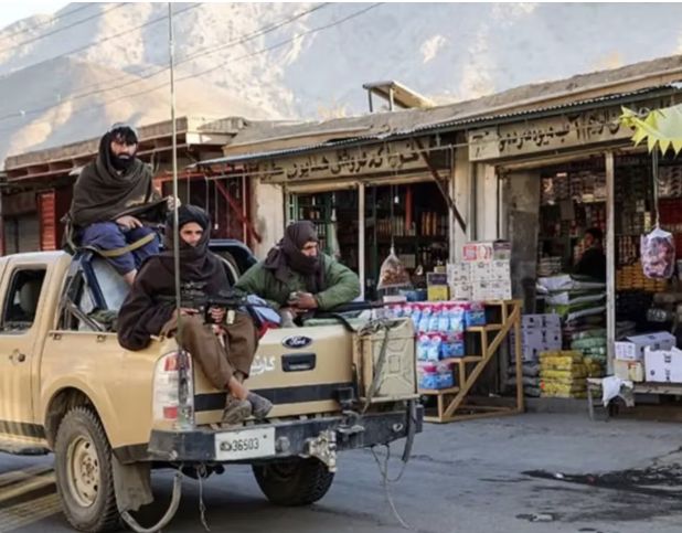 مصادر تفيد بسماع دوي "انفجار قوي" في بنجشير