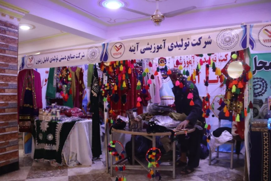 بغلان کې د کورنیو تولیداتو درې ورځنی نندارتون جوړ شو