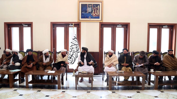 معاون سیاسی رئیسالوزرای طالبان خواهان تدریس علوم معاصر در مدارس دینی شد