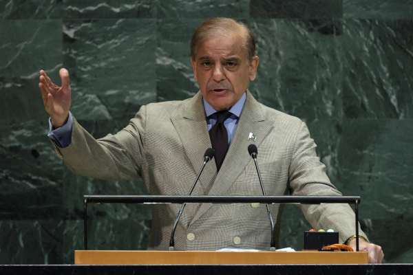 شهباز شریف له طالبانو د بشري حقونو او د ښځو حقونو د درناوي غوښتنه وکړه