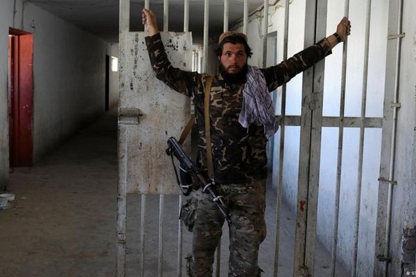 د ملاهبت الله د فرمانونو له مخې ۱۹ زره او ۹۹۸ بندیانو ته بښنه او تخفیف ورکړل شوی
