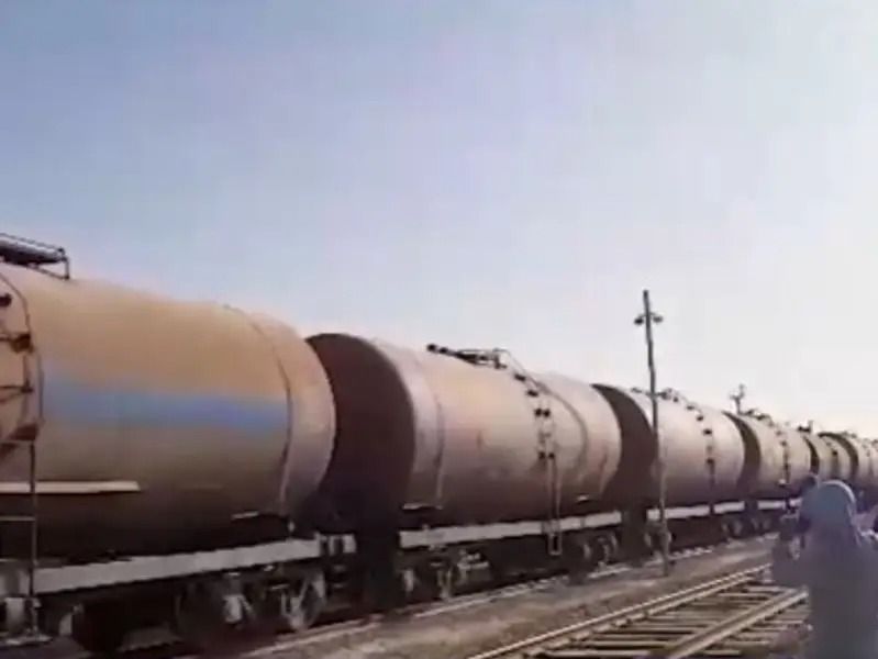 الکوزی: ترکمنستان او قزاقستان له دریو میاشتو راهیسې افغانستان ته د الوتکو تېل ځنډولي