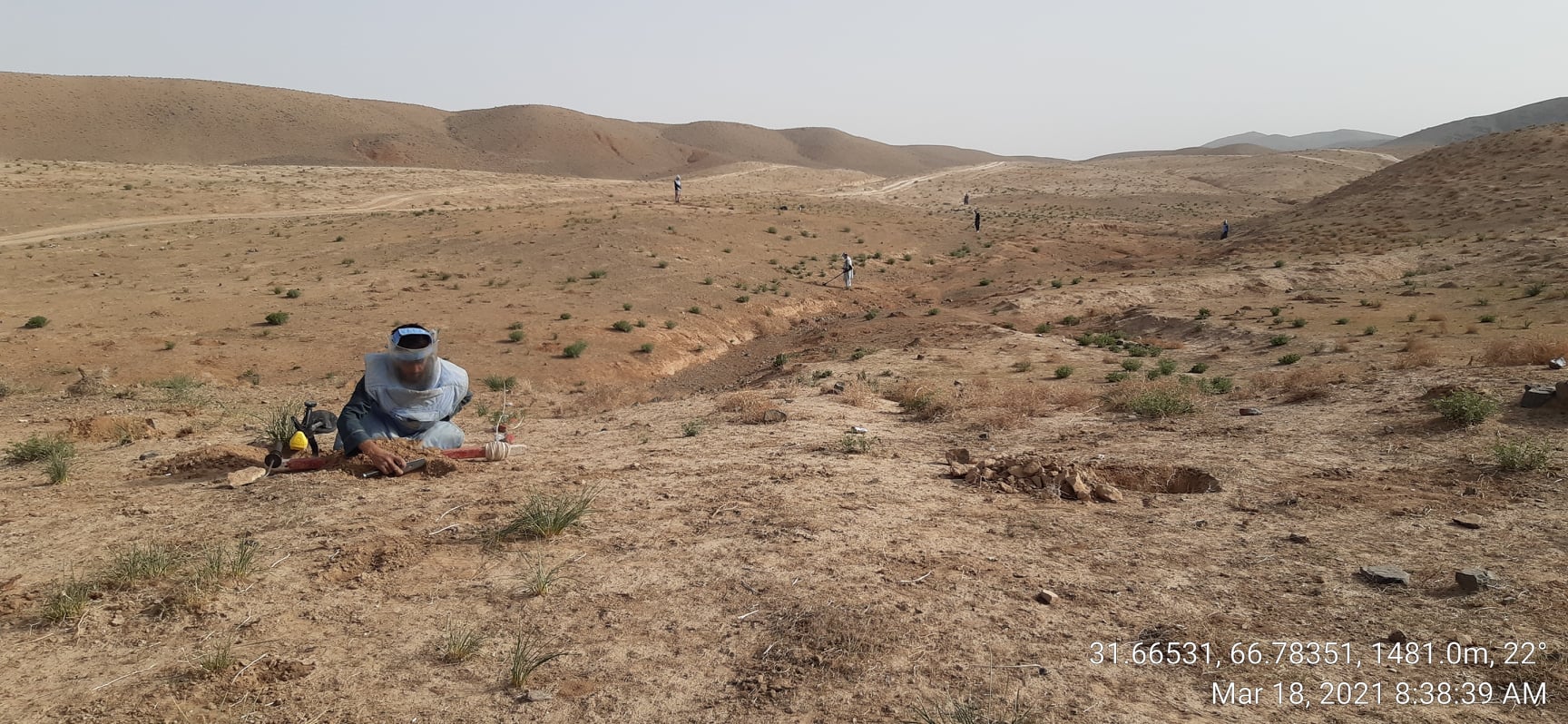 طالبان می‌گوید ۷۹ کیلومتر مربع از اراضی افغانستان به بمب‌ آلوده است