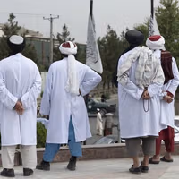 طالبان به پیروان مذهب اسماعیلیه «پاداش میدهد که سنی شوند»