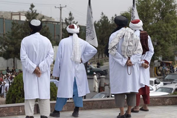 طالبان به پیروان مذهب اسماعیلیه «پاداش میدهد که سنی شوند»